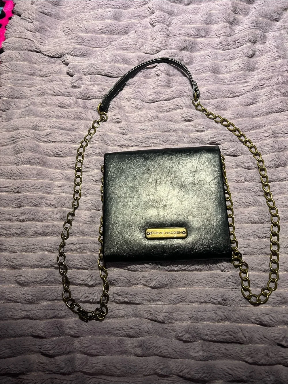 Steve Madden Envelope Mini bag W/mirror & chain strap.
